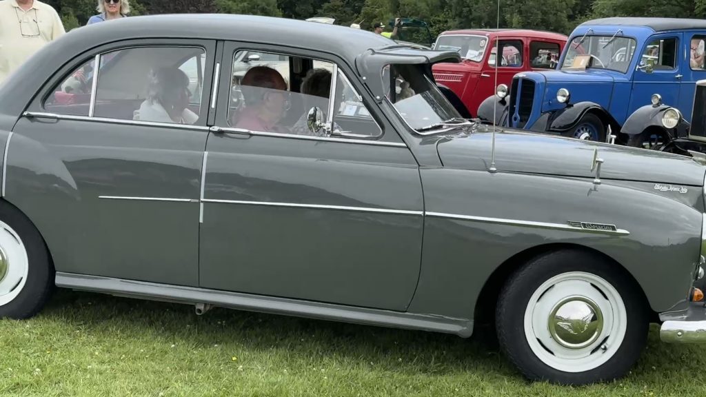 Totnes Classic Car Show 2025 (19)
