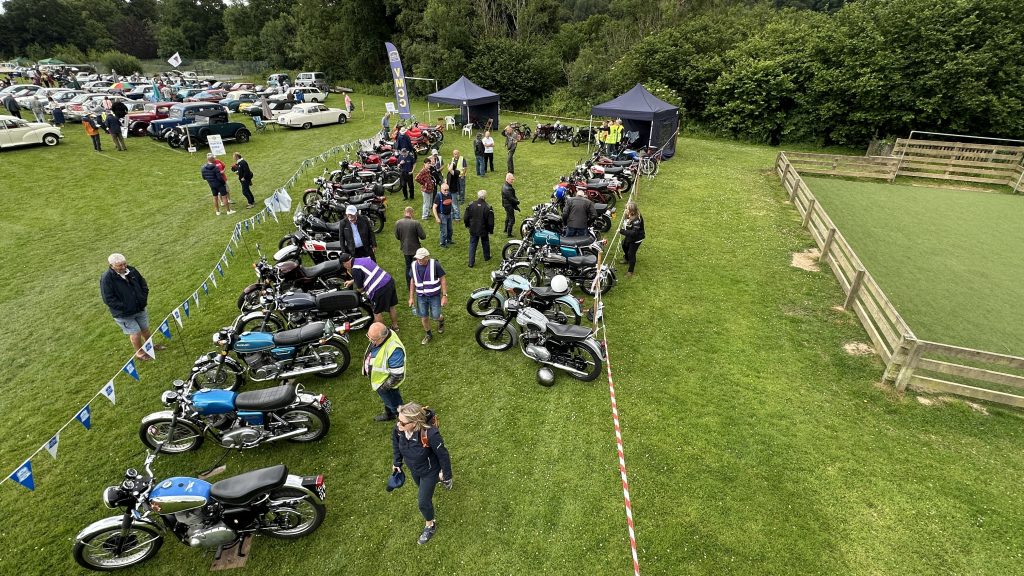 Totnes Classic Car Show 2025 (8)